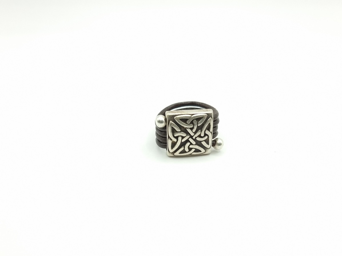 Anillo de cuero con pieza grecas - Imagen 2