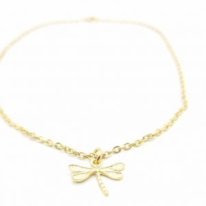 Collar de cadena2 dorada y libélula pequeña
