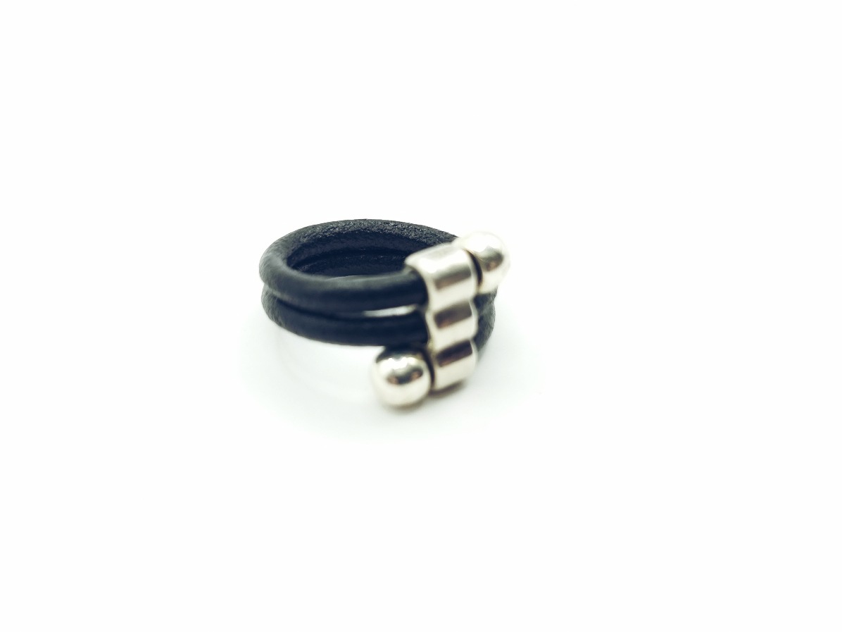 Anillo de cuero con pieza triple en varios colores - Imagen 4