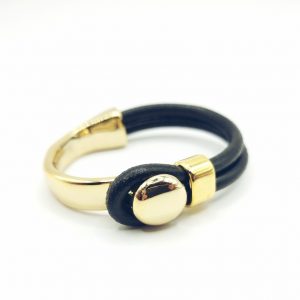 Pulsera de cuero con pieza media caña ancha dorada