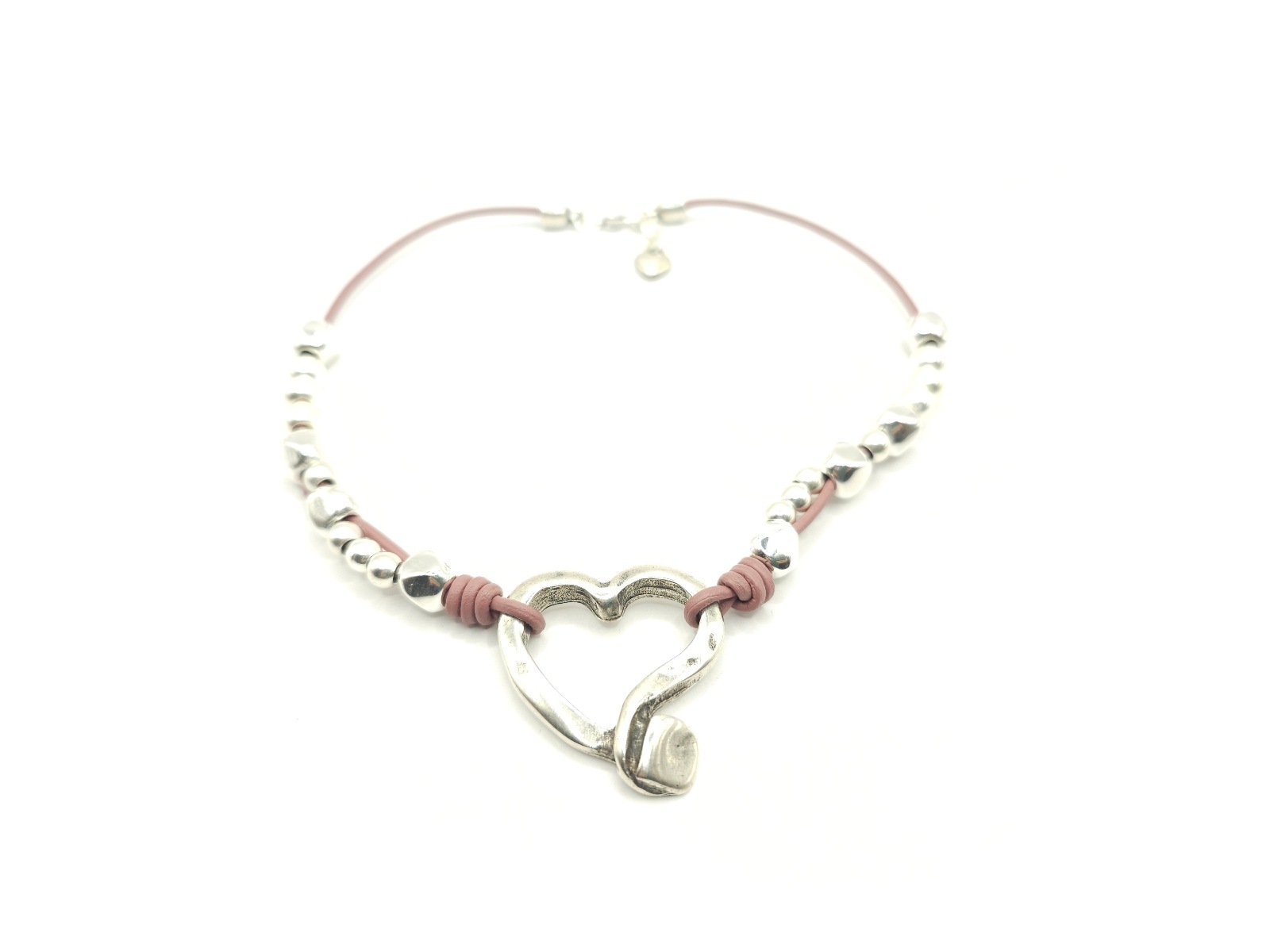 Collar de cuero con corazón - Imagen 3