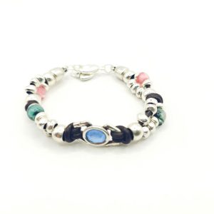Pulsera de cuero con entrepieza celeste