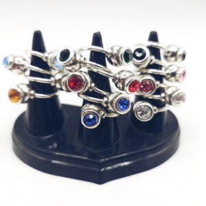 Anillo cruzado con doble cristal