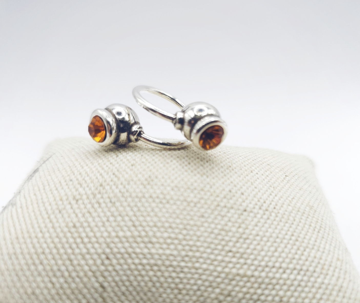 Anillo cruzado con doble cristal - Imagen 3