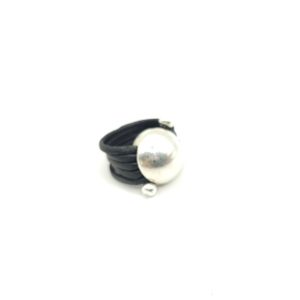 Anillo de cuero con 1/2 bola
