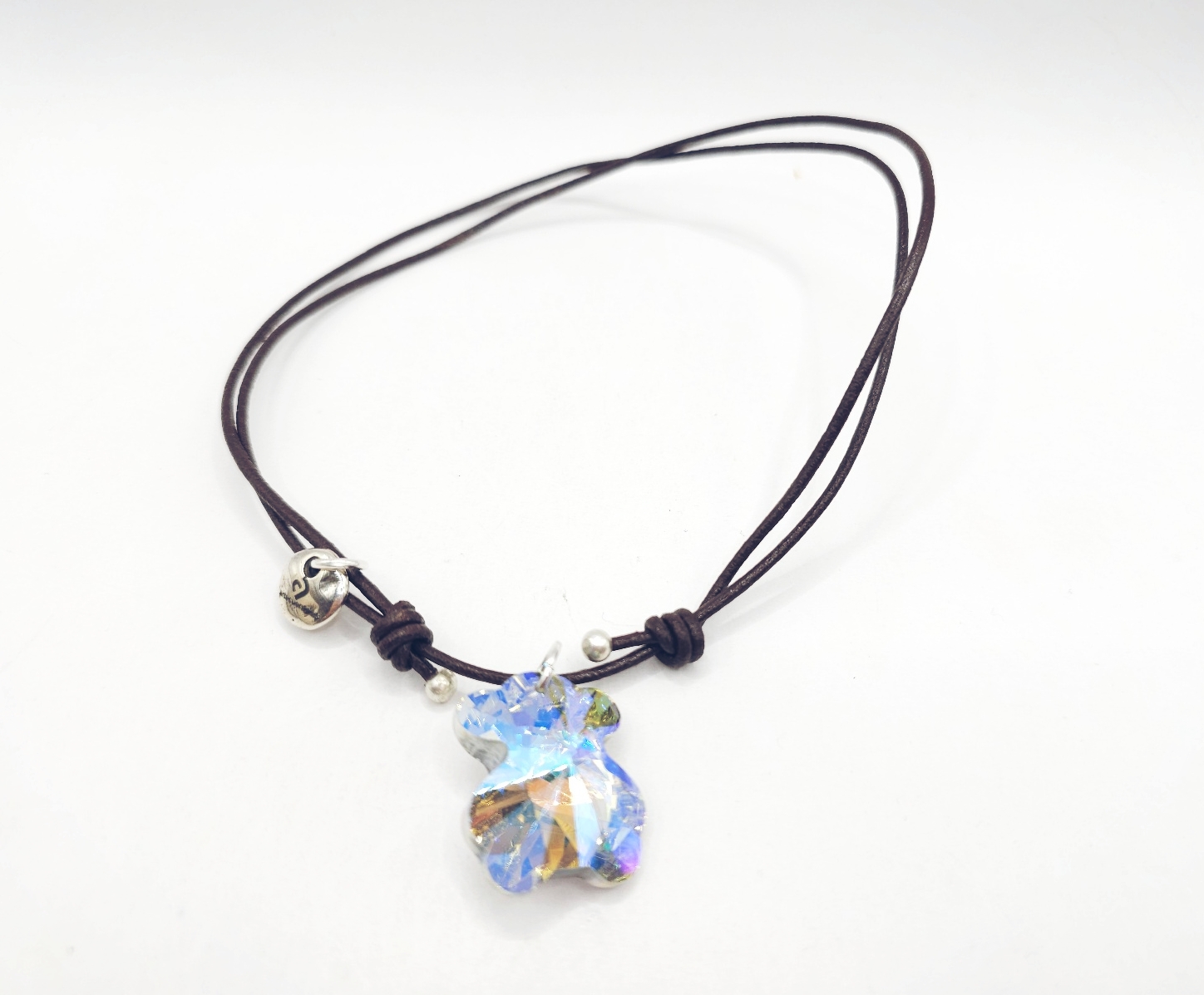 Collar de cuero con oso de cristal
