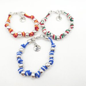 Pulsera de bolas y nudos