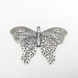 Colgante mariposa arrugada enorme