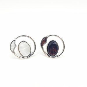 Anillo círculo con piedra central