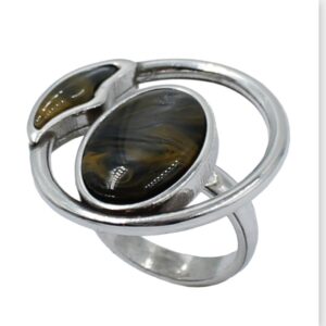 Anillo círculo con piedra central