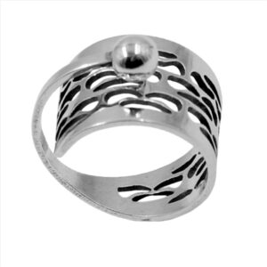 Anillo labrado ancho con bola arriba