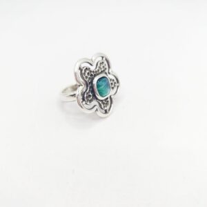 Anillo flor con cristal
