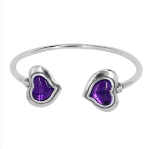 Pulsera rígida con corazones en cristal