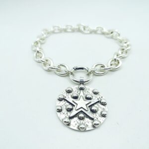 Collar de cadena7 con anilla central y colgante estrella