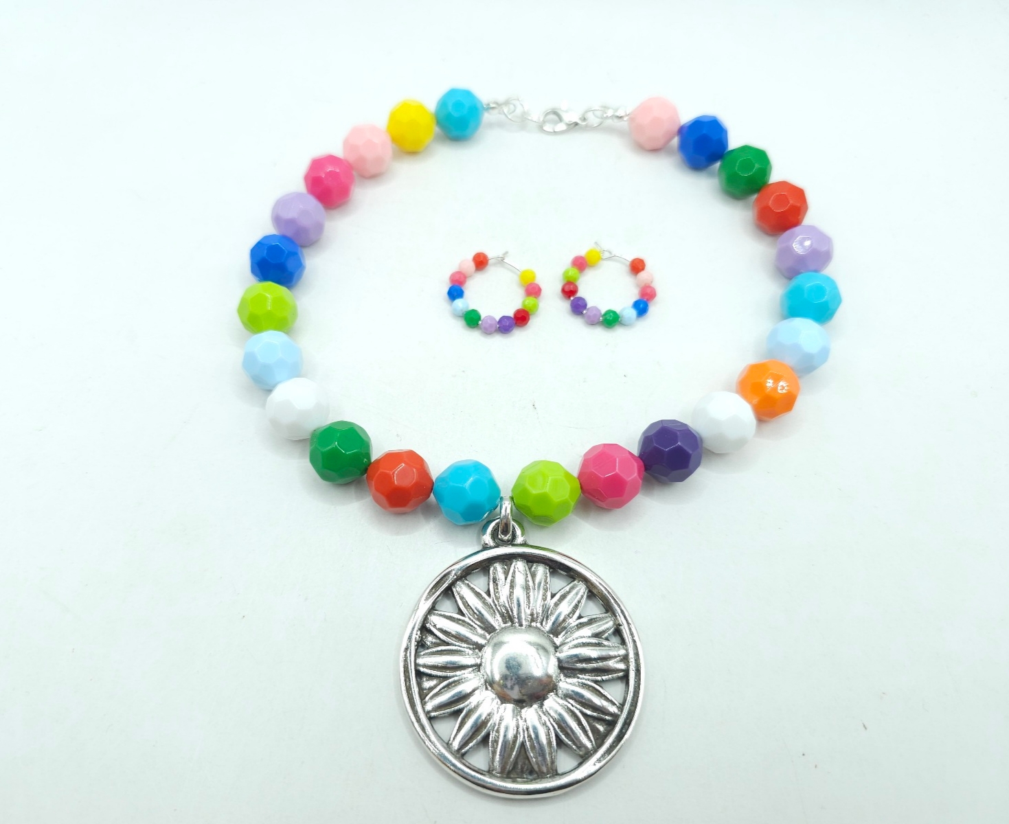Collar colores con colgante girasol
