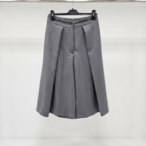 Pantalones bermudas de tela